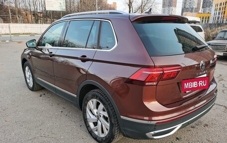 Volkswagen Tiguan II, 2021 год, 2 920 000 рублей, 4 фотография