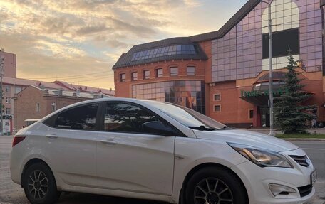 Hyundai Solaris II рестайлинг, 2016 год, 950 000 рублей, 2 фотография