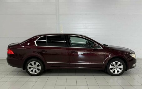 Skoda Superb III рестайлинг, 2012 год, 980 001 рублей, 4 фотография