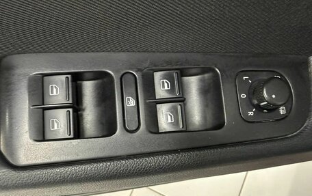 Skoda Superb III рестайлинг, 2012 год, 980 001 рублей, 12 фотография