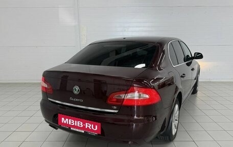Skoda Superb III рестайлинг, 2012 год, 980 001 рублей, 6 фотография