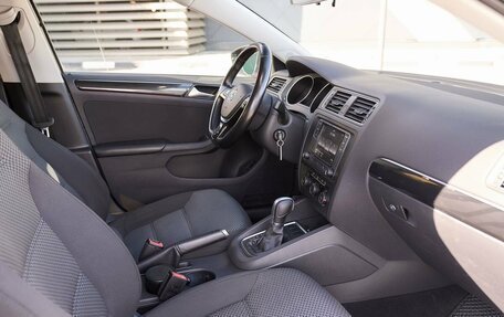 Volkswagen Jetta VI, 2018 год, 1 349 000 рублей, 6 фотография