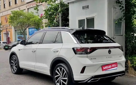 Volkswagen T-Roc I, 2022 год, 1 540 000 рублей, 4 фотография