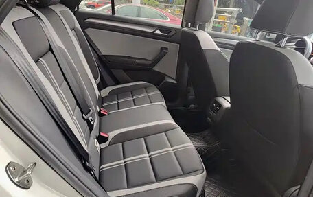 Volkswagen T-Roc I, 2022 год, 1 540 000 рублей, 9 фотография