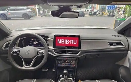Volkswagen T-Roc I, 2022 год, 1 540 000 рублей, 7 фотография
