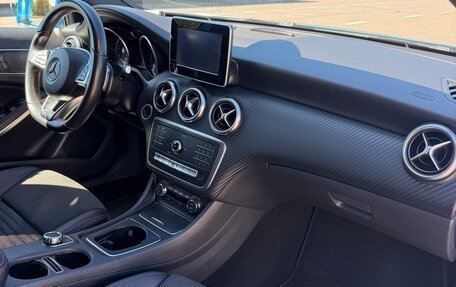 Mercedes-Benz A-Класс, 2016 год, 1 700 000 рублей, 9 фотография
