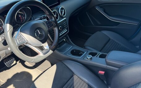 Mercedes-Benz A-Класс, 2016 год, 1 700 000 рублей, 8 фотография