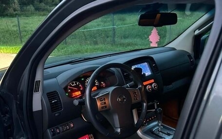 Nissan Navara (Frontier), 2012 год, 1 600 000 рублей, 5 фотография
