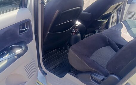 Mitsubishi Grandis, 2007 год, 800 000 рублей, 9 фотография