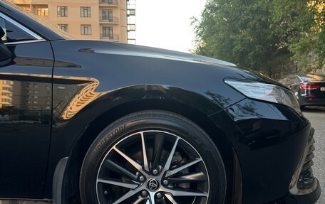 Toyota Camry, 2021 год, 2 890 000 рублей, 9 фотография