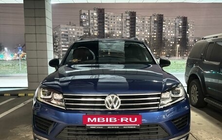 Volkswagen Touareg III, 2018 год, 4 000 000 рублей, 2 фотография