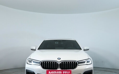 BMW 5 серия, 2021 год, 3 790 000 рублей, 2 фотография