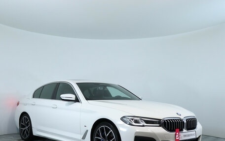 BMW 5 серия, 2021 год, 3 790 000 рублей, 3 фотография