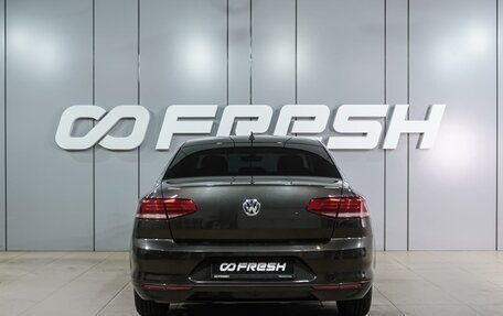 Volkswagen Passat B8 рестайлинг, 2017 год, 1 799 000 рублей, 4 фотография