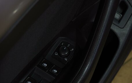 Volkswagen Passat B8 рестайлинг, 2017 год, 1 799 000 рублей, 13 фотография