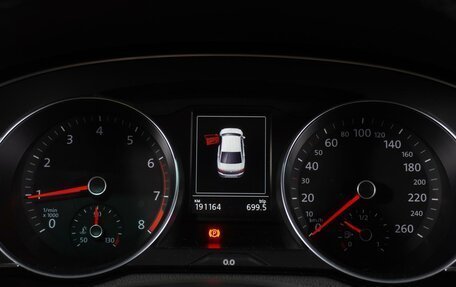 Volkswagen Passat B8 рестайлинг, 2017 год, 1 799 000 рублей, 23 фотография