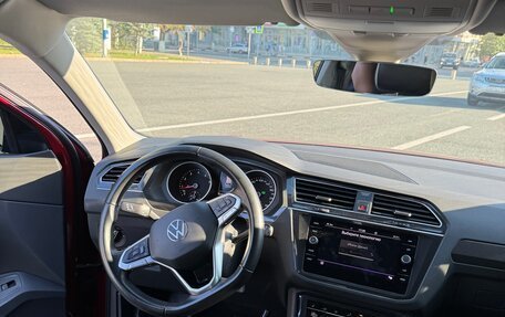 Volkswagen Tiguan II, 2021 год, 3 350 000 рублей, 17 фотография