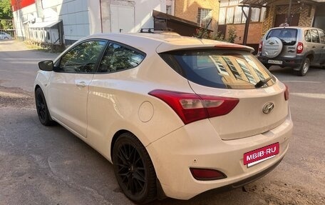 Hyundai i30 II рестайлинг, 2012 год, 950 000 рублей, 2 фотография