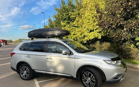 Mitsubishi Outlander III рестайлинг 3, 2018 год, 2 850 000 рублей, 3 фотография