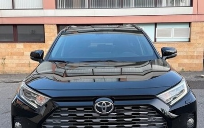 Toyota RAV4, 2021 год, 3 280 000 рублей, 1 фотография