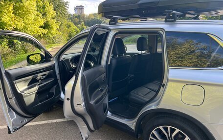 Mitsubishi Outlander III рестайлинг 3, 2018 год, 2 850 000 рублей, 32 фотография