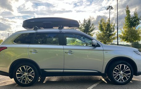Mitsubishi Outlander III рестайлинг 3, 2018 год, 2 850 000 рублей, 38 фотография