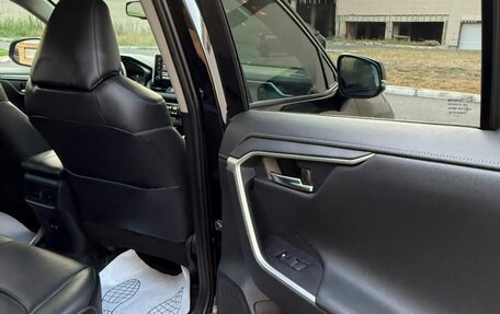 Toyota RAV4, 2021 год, 3 280 000 рублей, 16 фотография