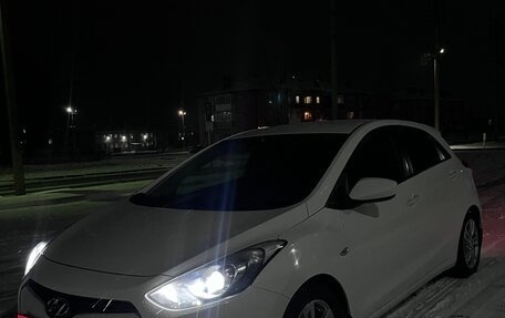 Hyundai i30 II рестайлинг, 2012 год, 900 000 рублей, 8 фотография