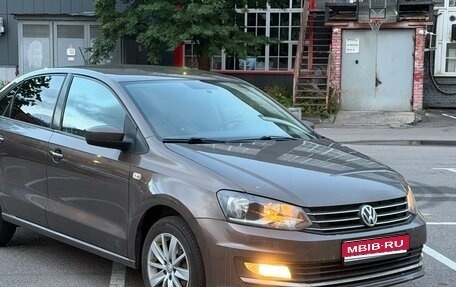 Volkswagen Polo VI (EU Market), 2016 год, 995 000 рублей, 1 фотография