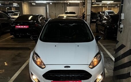 Ford Fiesta, 2017 год, 950 000 рублей, 2 фотография