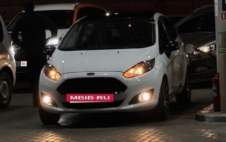 Ford Fiesta, 2017 год, 950 000 рублей, 10 фотография