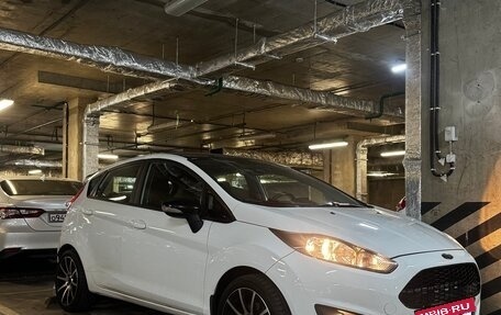 Ford Fiesta, 2017 год, 950 000 рублей, 4 фотография