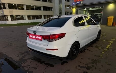 KIA Rio III рестайлинг, 2017 год, 820 000 рублей, 4 фотография