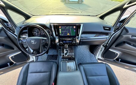 Toyota Alphard III, 2021 год, 7 500 000 рублей, 23 фотография