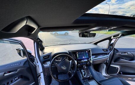 Toyota Alphard III, 2021 год, 7 500 000 рублей, 22 фотография