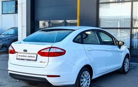 Ford Fiesta, 2015 год, 870 000 рублей, 5 фотография