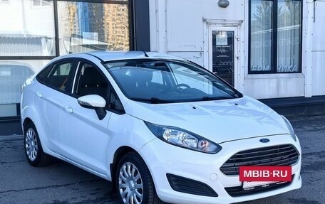 Ford Fiesta, 2015 год, 870 000 рублей, 3 фотография