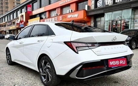 Hyundai Elantra, 2023 год, 1 350 007 рублей, 7 фотография