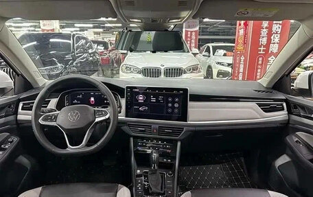 Volkswagen Bora, 2023 год, 1 230 007 рублей, 13 фотография