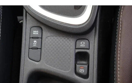 Toyota Yaris Cross, 2023 год, 1 350 007 рублей, 14 фотография