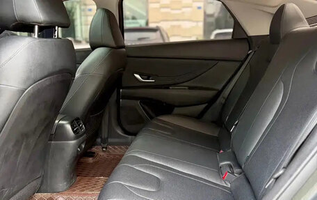 Hyundai Elantra, 2023 год, 1 490 100 рублей, 11 фотография