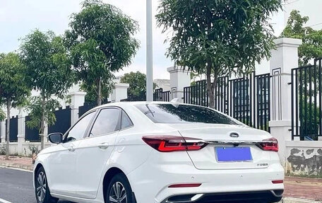 Ford Escort, 2023 год, 970 007 рублей, 3 фотография