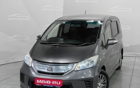 Honda Freed I, 2013 год, 1 190 000 рублей, 23 фотография