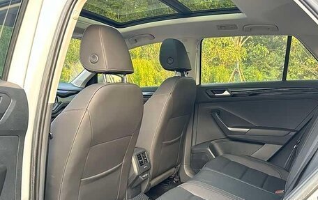 Volkswagen T-Roc I, 2022 год, 1 480 000 рублей, 9 фотография