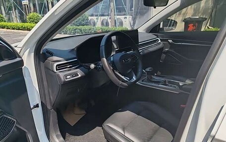 Geely Emgrand, 2022 год, 1 088 000 рублей, 10 фотография