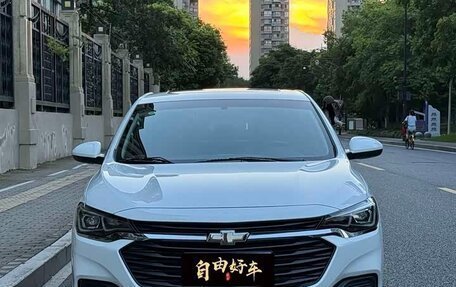 Chevrolet Monza, 2022 год, 1 040 000 рублей, 2 фотография
