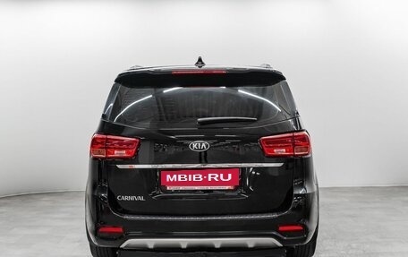 KIA Carnival III, 2019 год, 2 860 000 рублей, 4 фотография