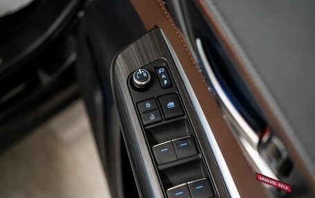 Toyota Harrier, 2022 год, 4 305 000 рублей, 17 фотография