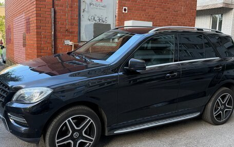Mercedes-Benz M-Класс, 2014 год, 1 900 000 рублей, 2 фотография