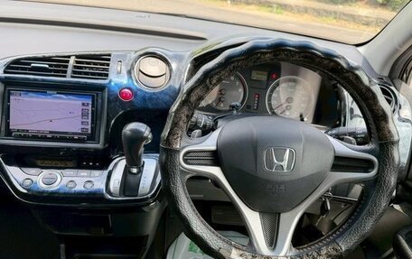 Honda Stream II, 2013 год, 840 000 рублей, 12 фотография